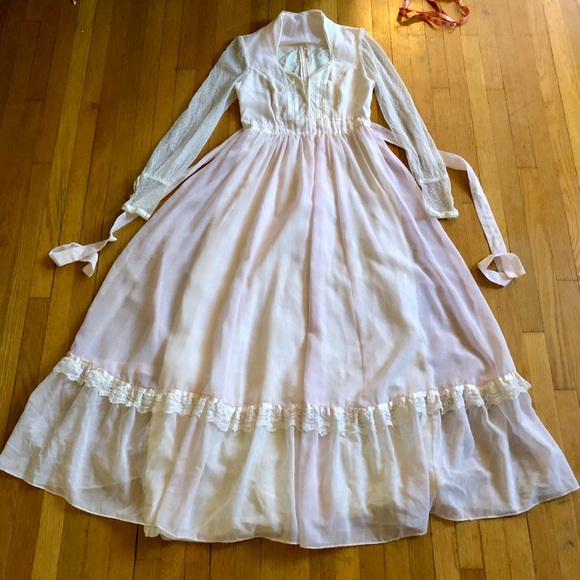 SOLD | 70s Vintage Gunne Sax Pink Prairie Dress - Picture 9 of 14